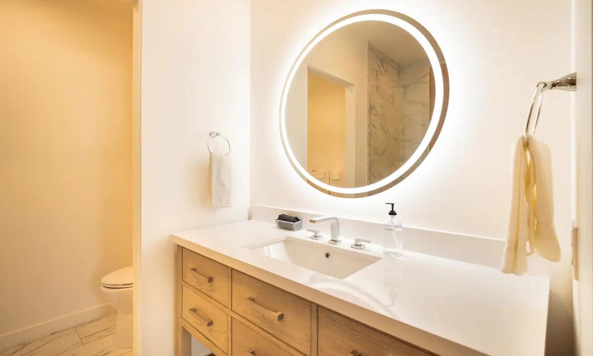 Photo of Bathroom in Carpinteria