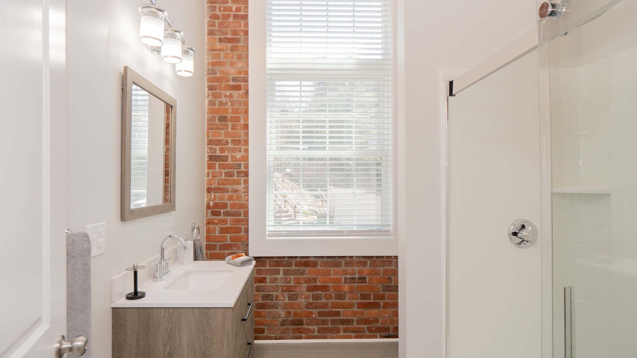 Photo of Bathroom in College Hill