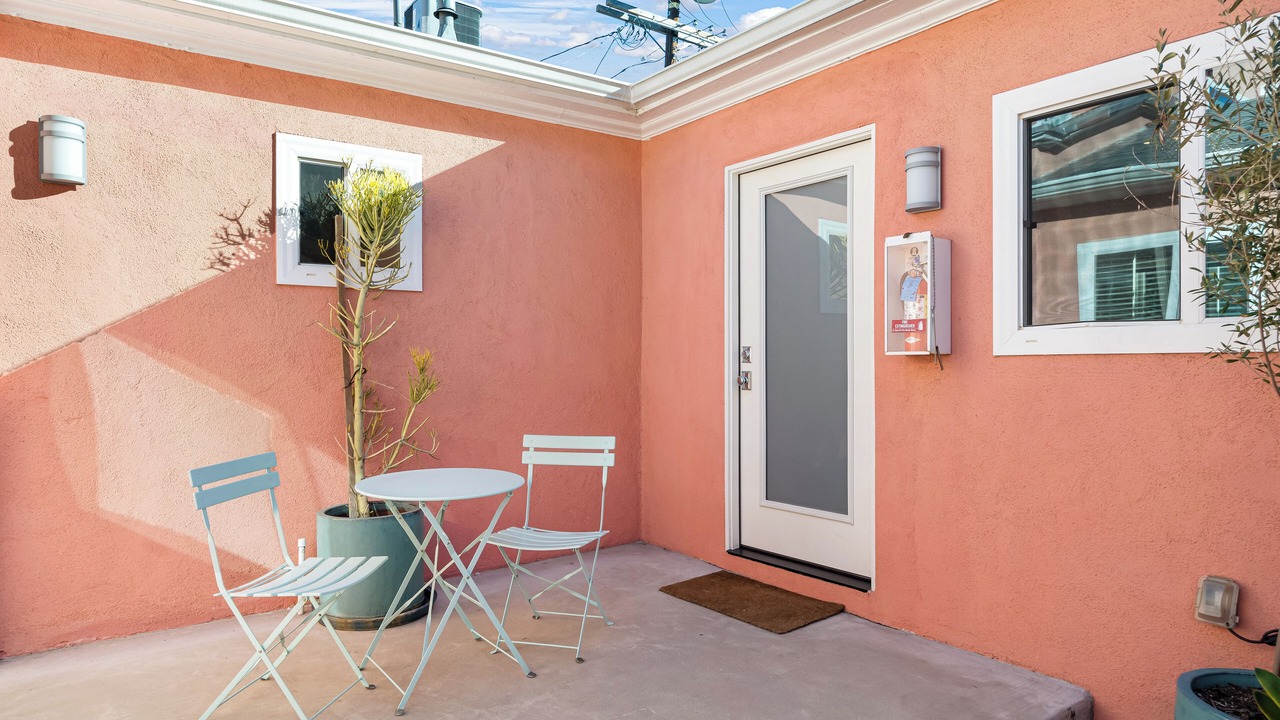 Photo of Outdoor in Hollywood