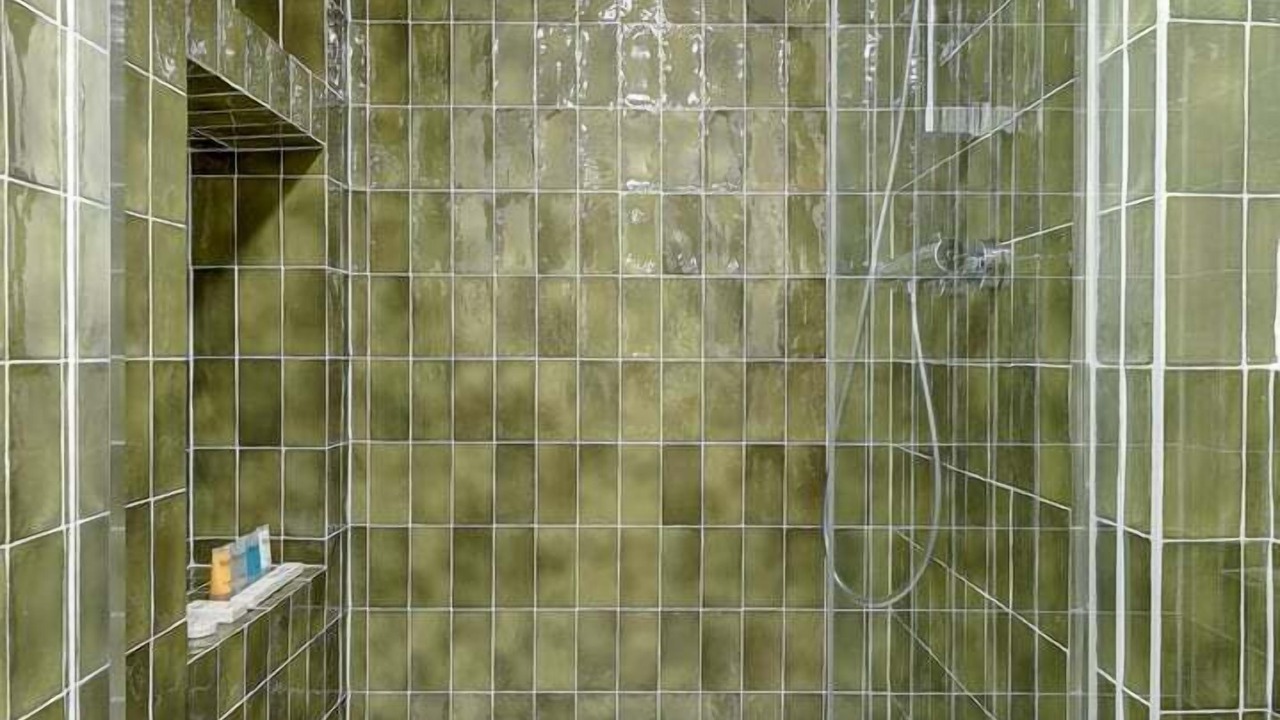 Photo of Bathroom in Quartier du Mail