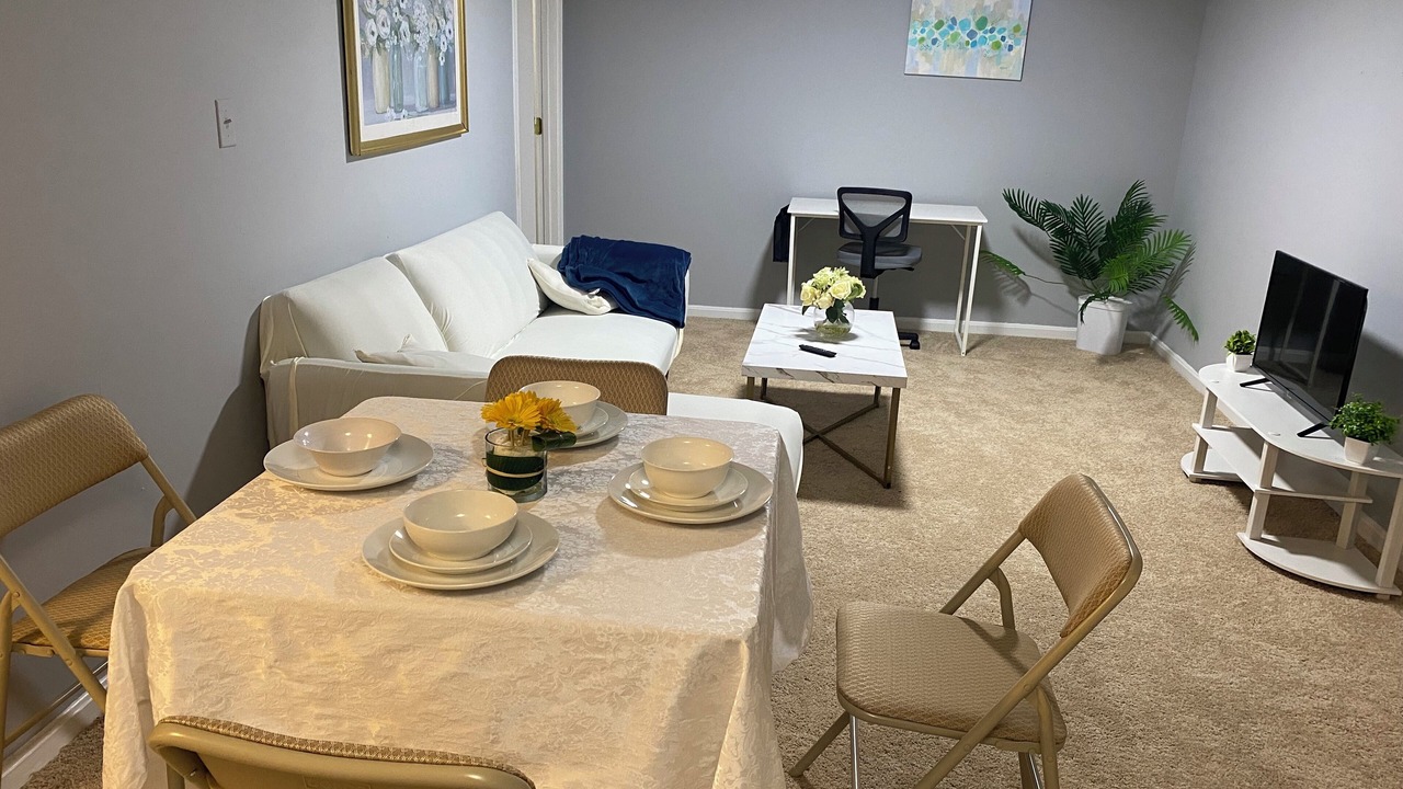 Photo of Livingroom in Calverton