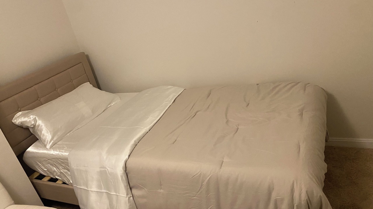 Photo of Bedroom in Calverton