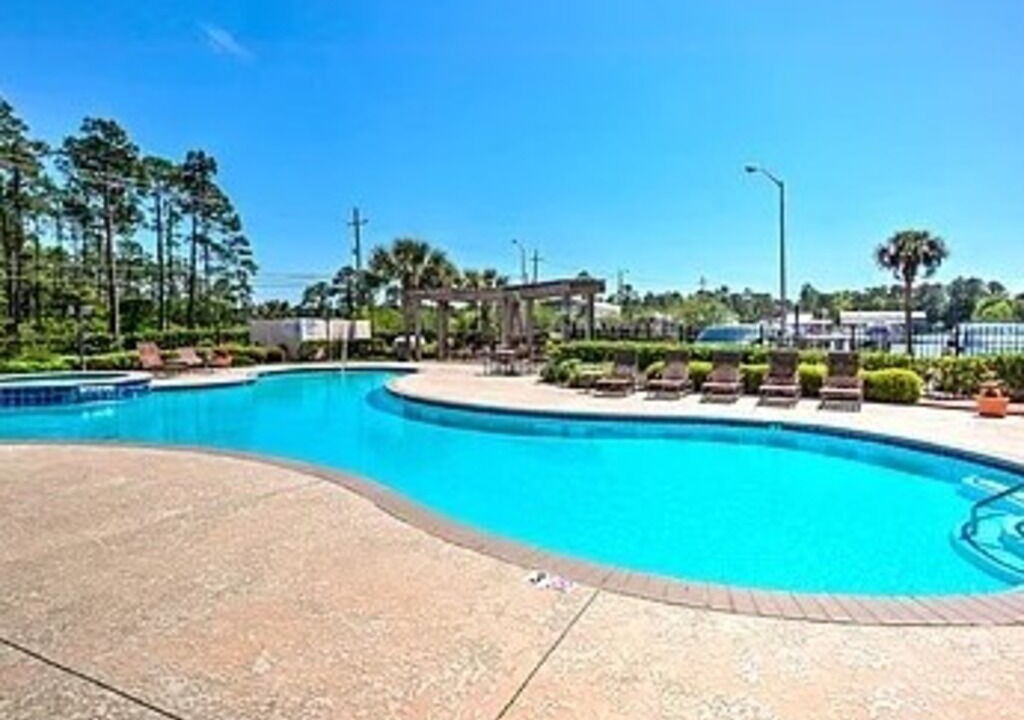 Photo of Outdoor in Gulf Park Estates