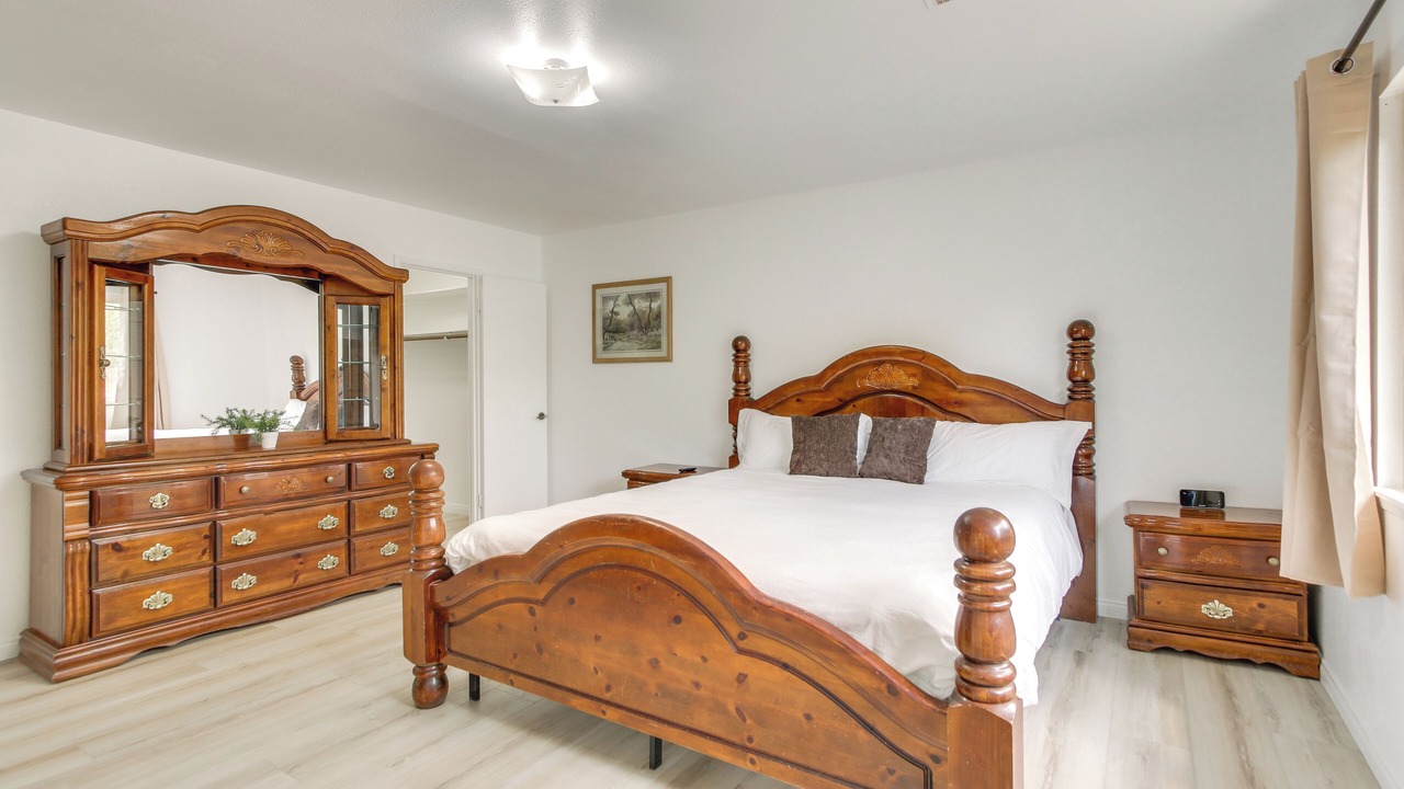 Photo of Bedroom in Ridgecrest