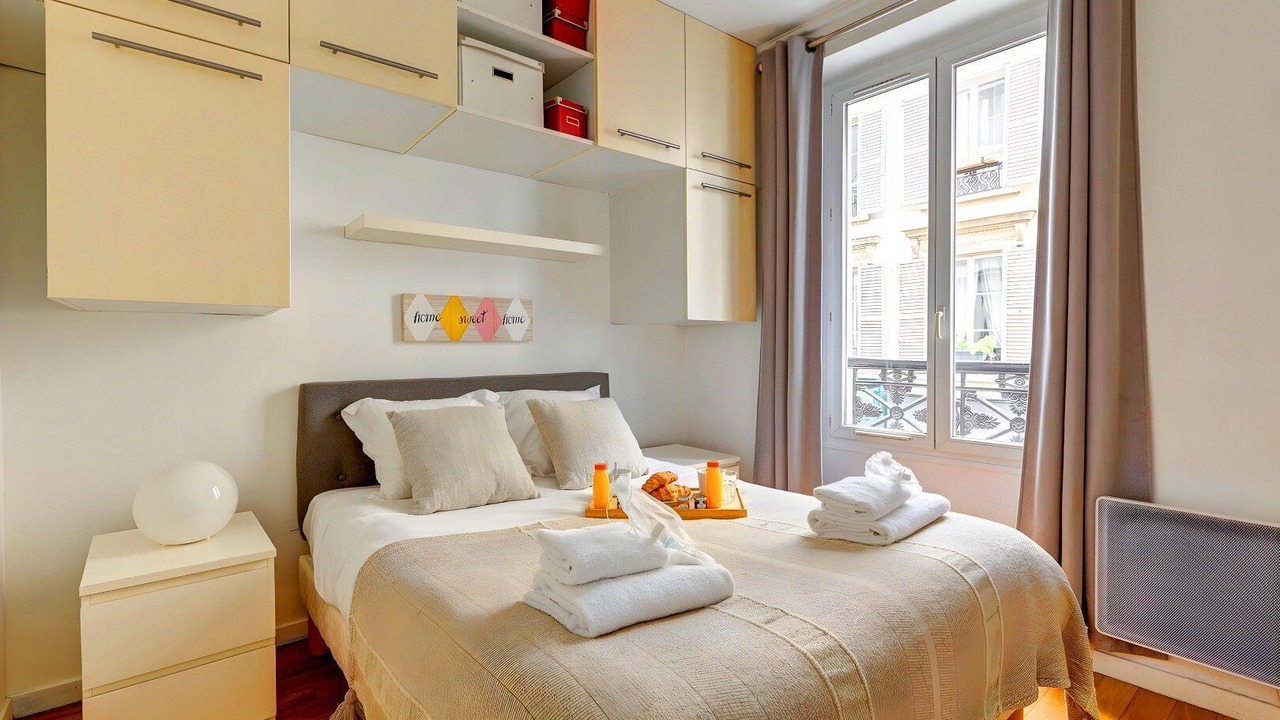 Photo of Bedroom in Batignolles