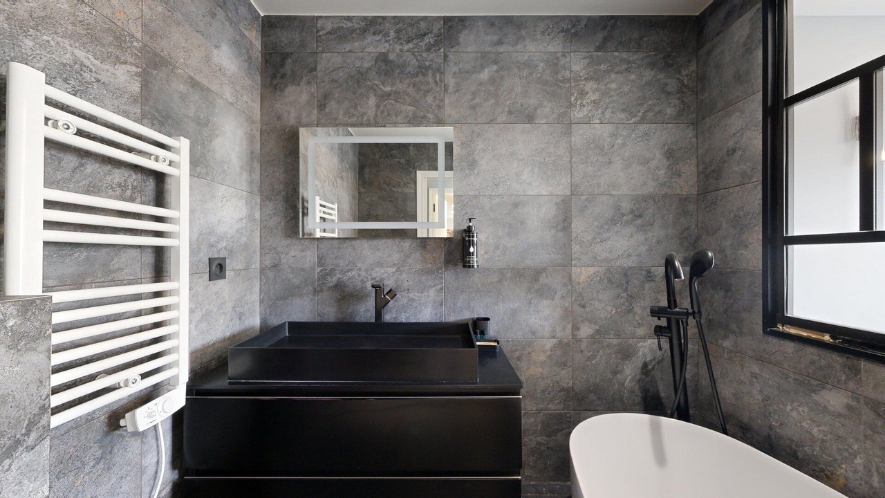 Photo of Bathroom in 15th Arrondissement