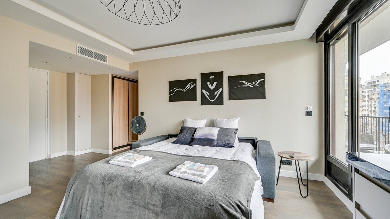 Photo of Bedroom in 15th Arrondissement