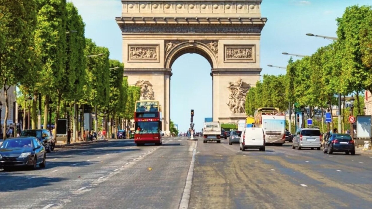 Photo of Others in Quartier du Mail