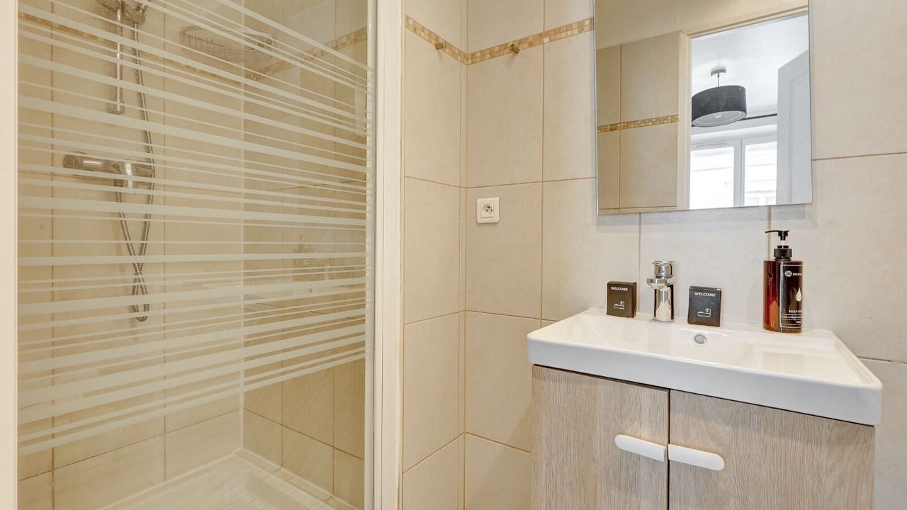 Photo of Bathroom in Batignolles