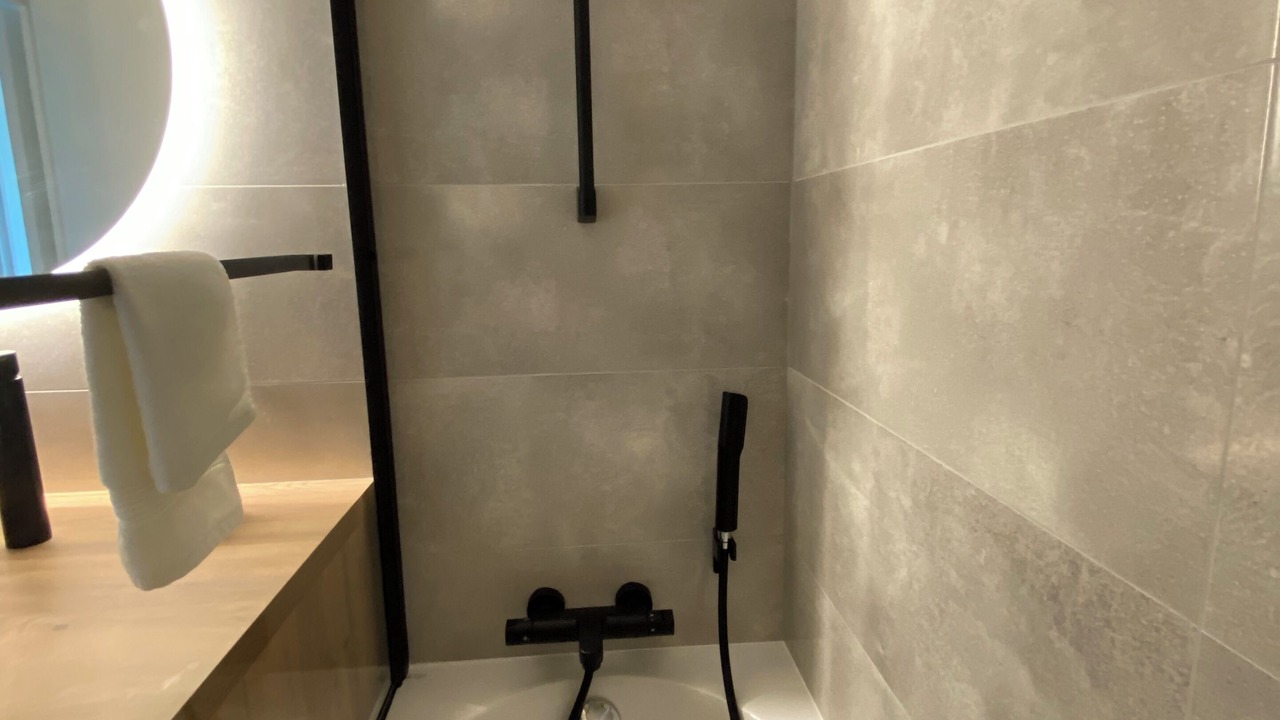 Photo of Bathroom in Le Chesnay