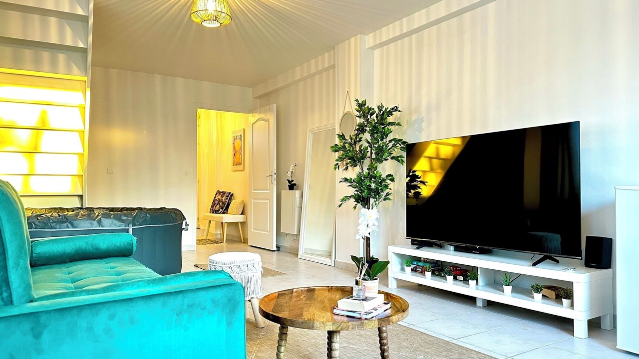 Photo of Livingroom in Goussainville