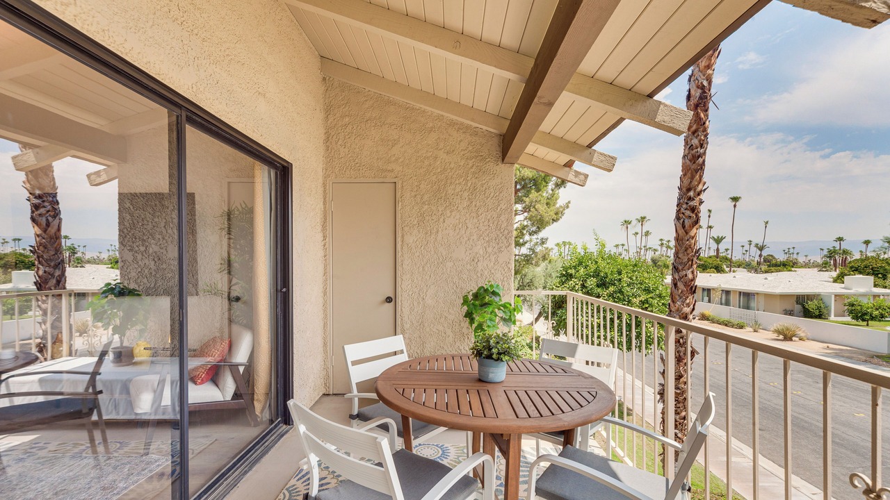 Photo of Patio Balcony in Canyon Corridor