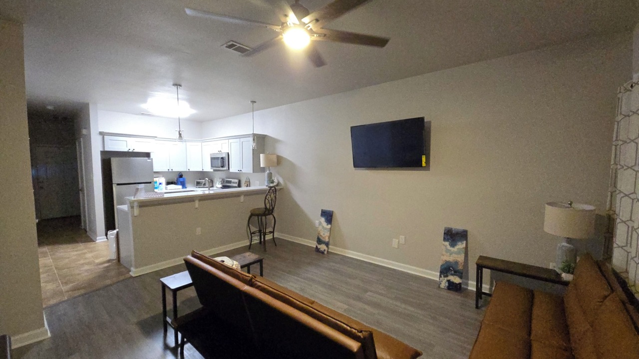 Photo of Livingroom in LaPlace