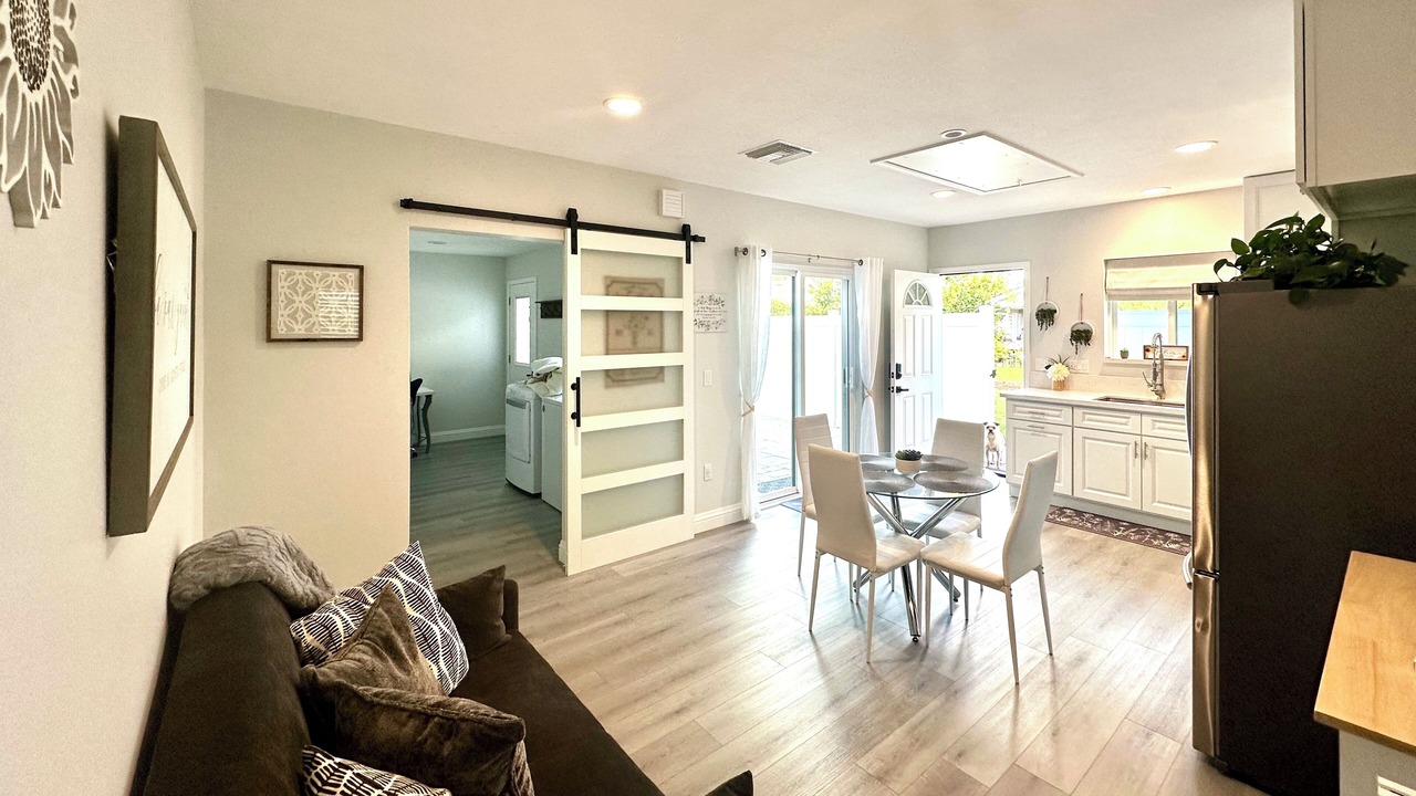 Photo of Livingroom in Simi Valley