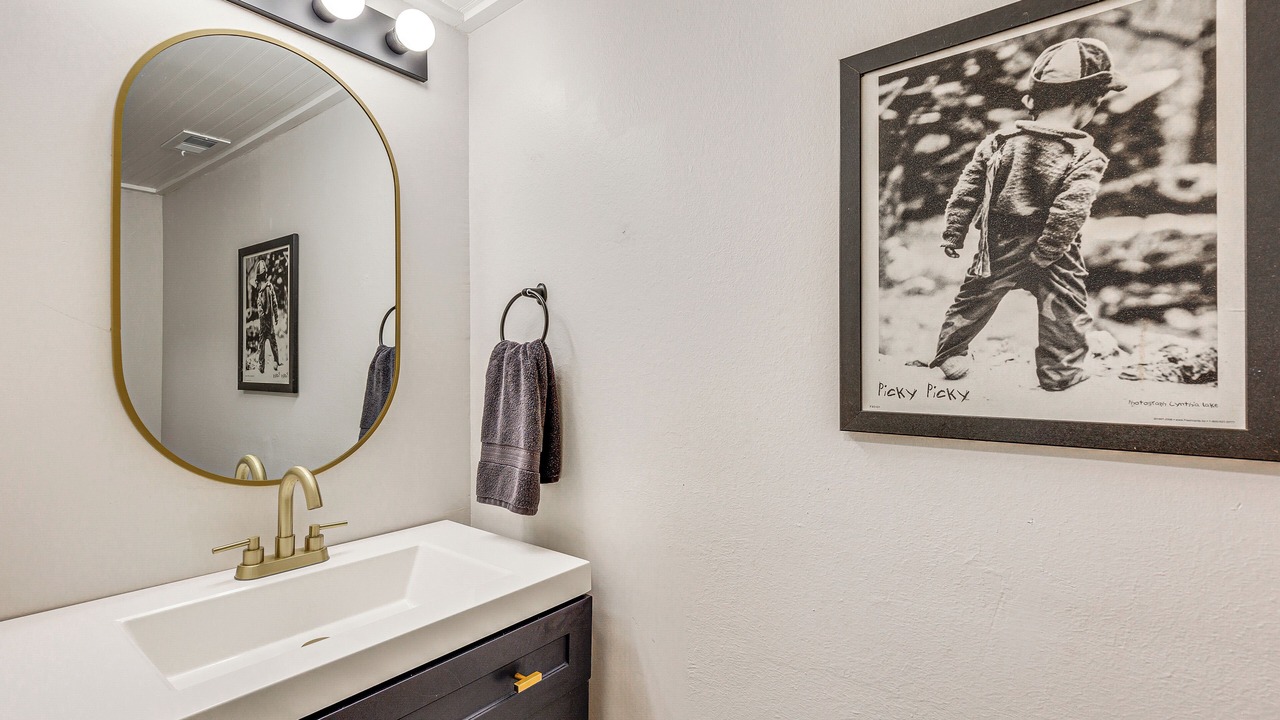 Photo of Bathroom in Daphne