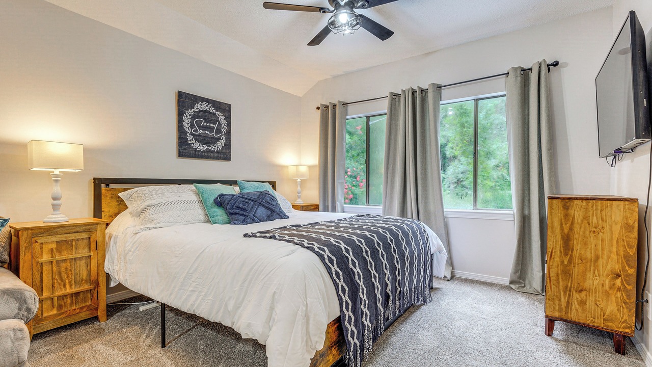 Photo of Bedroom in Daphne
