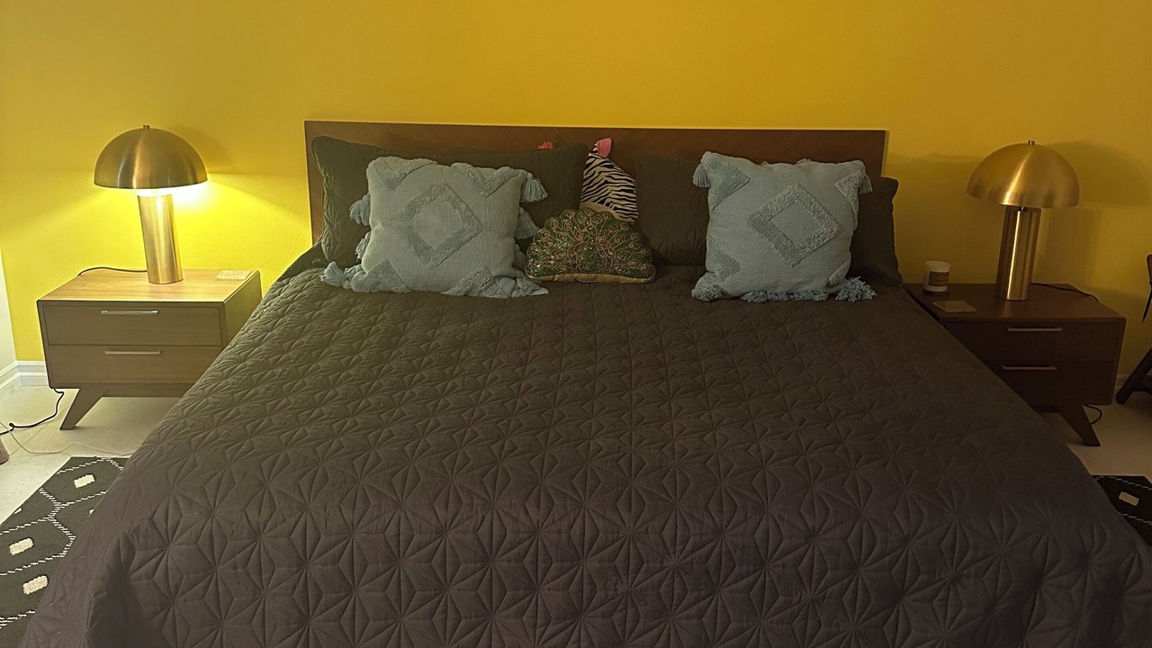 Photo of Bedroom in Canyon Corridor