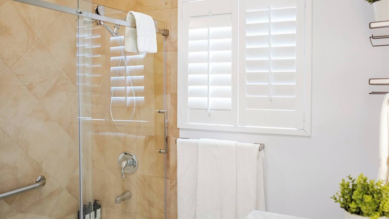 Photo of Bathroom in Mar Vista