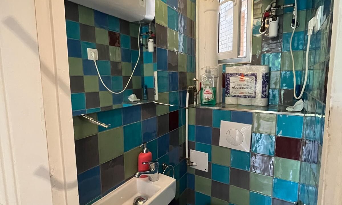 Photo of Bathroom in Saint-Lambert
