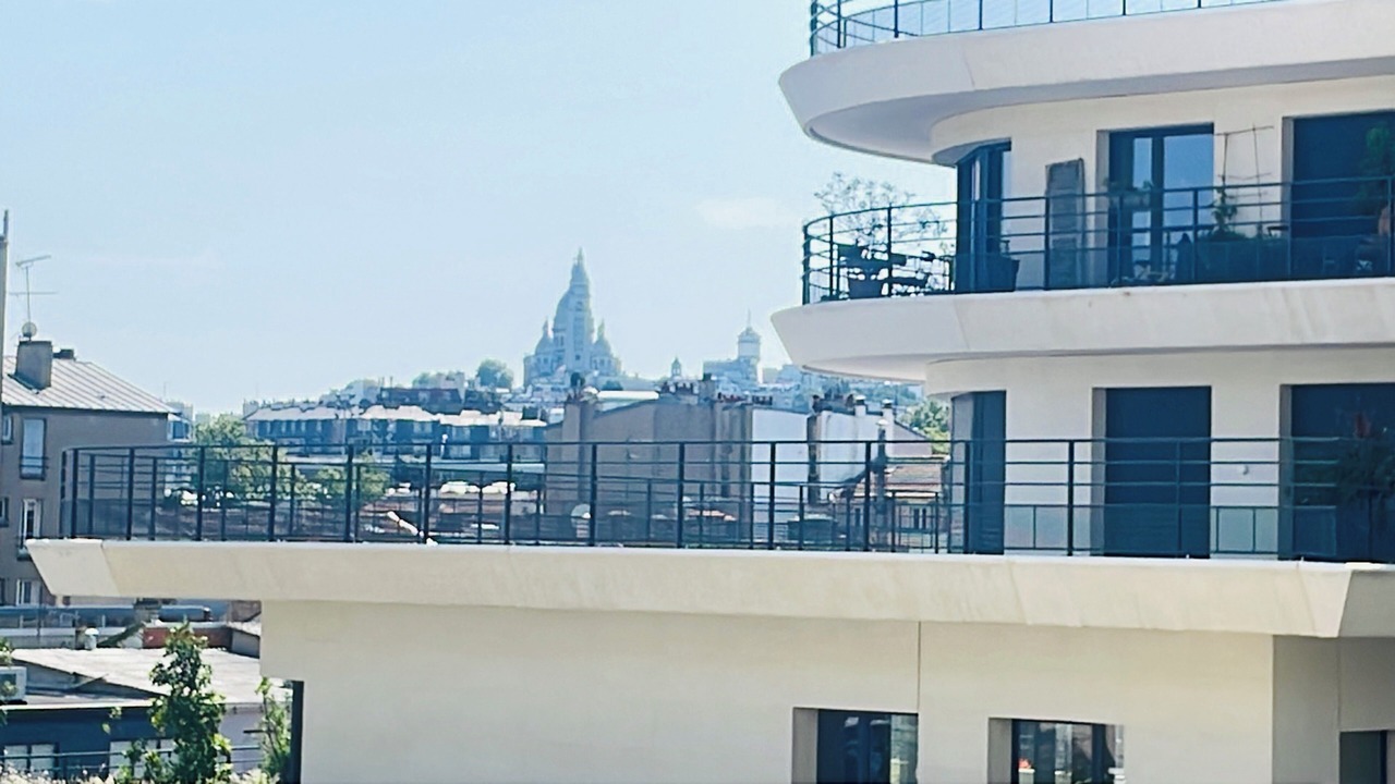 Photo of Outdoor in Les Puces de Saint-Ouen