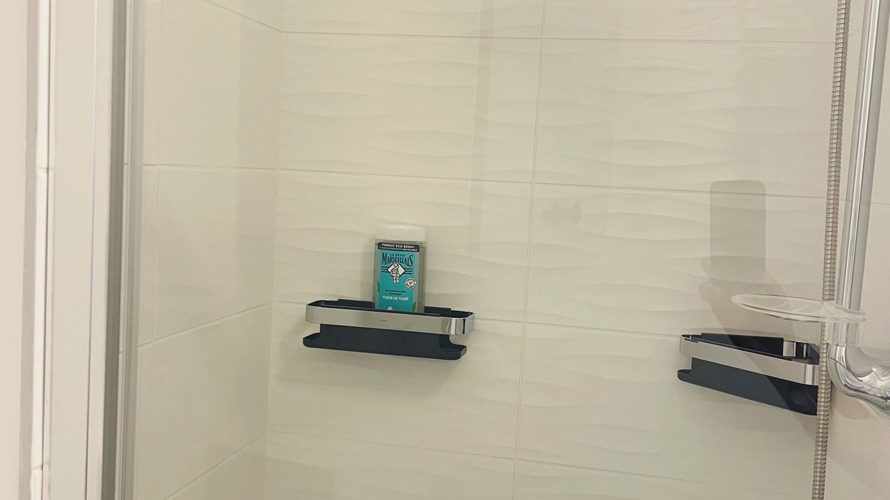 Photo of Bathroom in Les Puces de Saint-Ouen