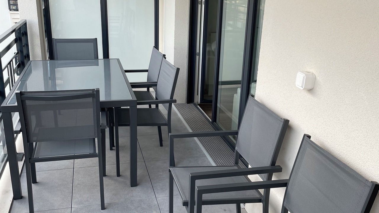 Photo of Patio Balcony in Les Puces de Saint-Ouen