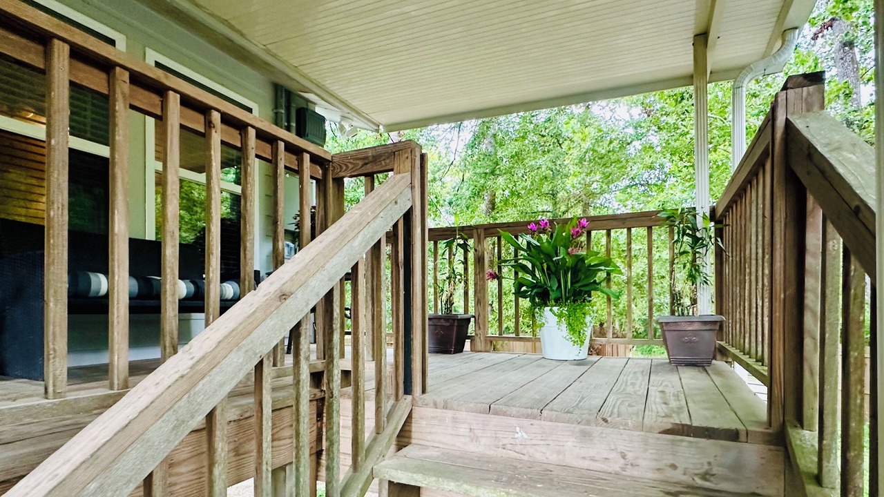 Photo of Patio Balcony in Modeste