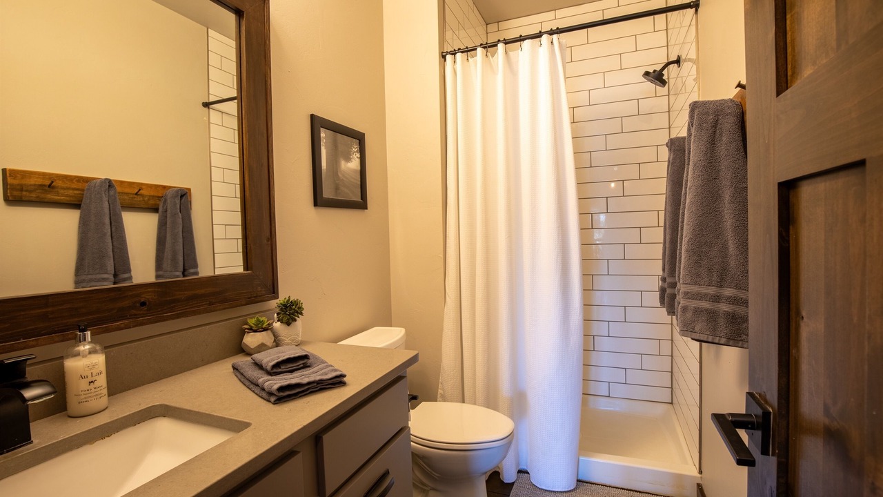 Photo of Bathroom in Lead