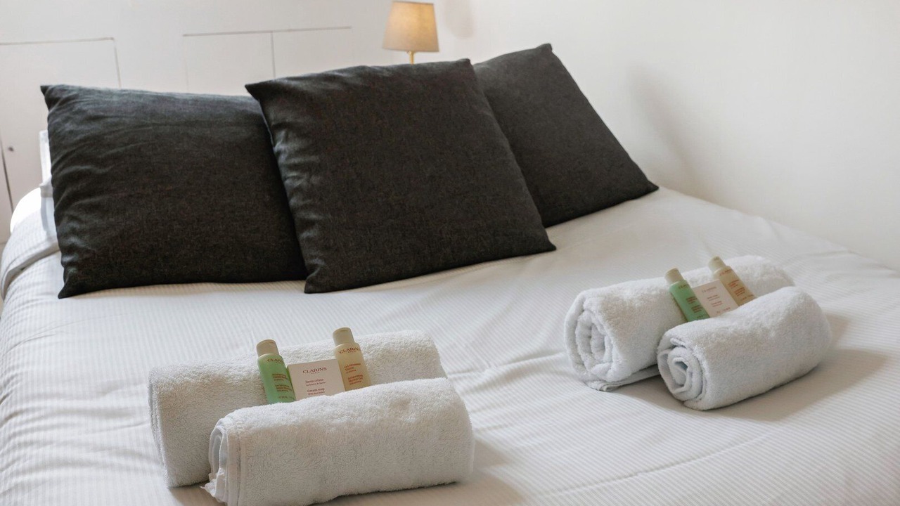 Photo of Bedroom in 4th Arrondissement