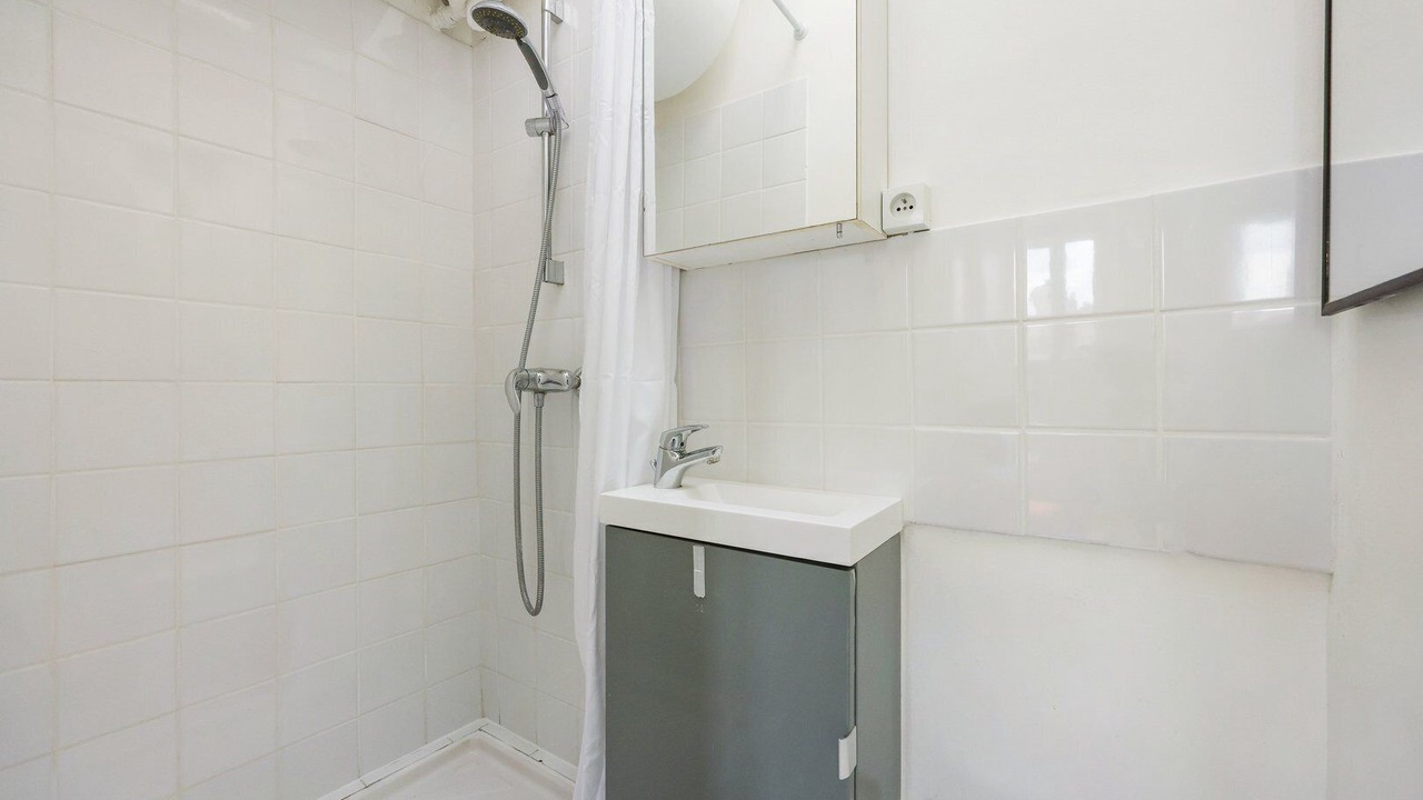 Photo of Bathroom in 4th Arrondissement
