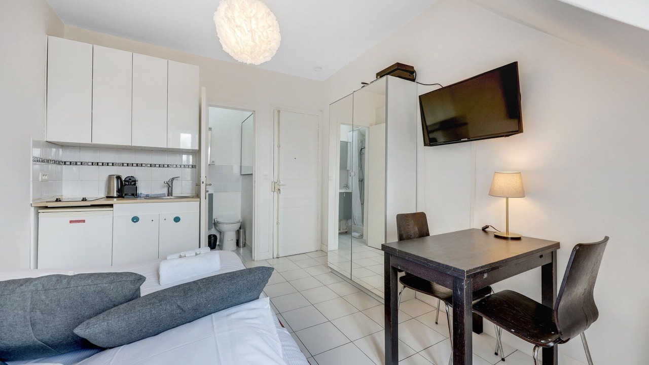 Photo of Bedroom in 4th Arrondissement