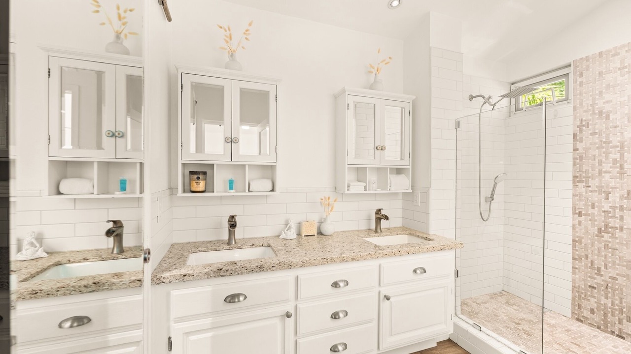 Photo of Bathroom in Ventura