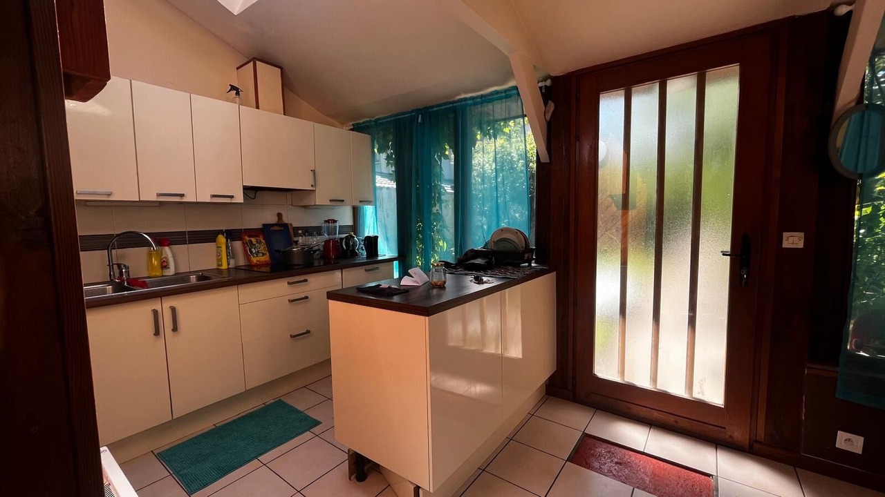 Photo of Kitchen in Sainte-Genevieve-des-Bois
