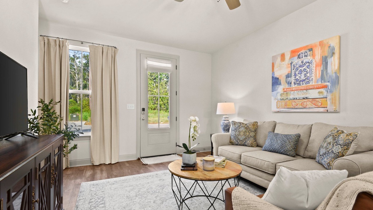 Photo of Livingroom in Denham Springs