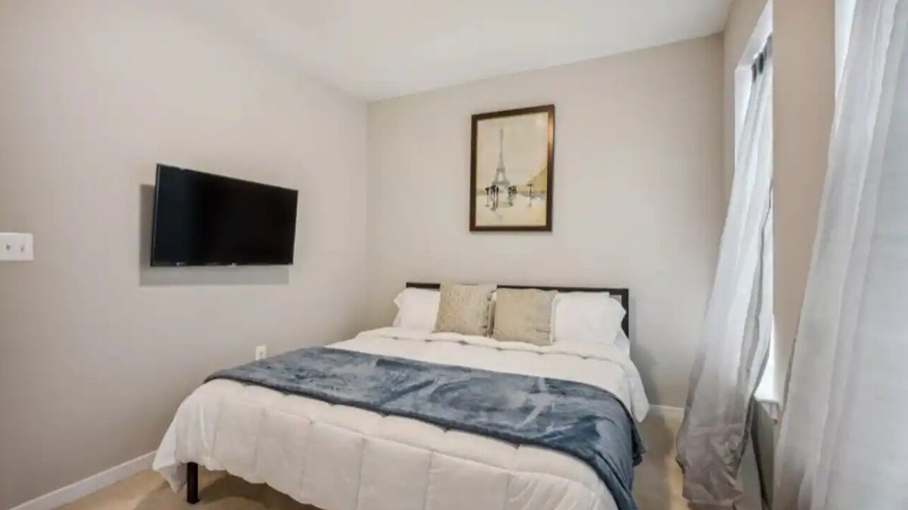Photo of Bedroom in Central Northeast