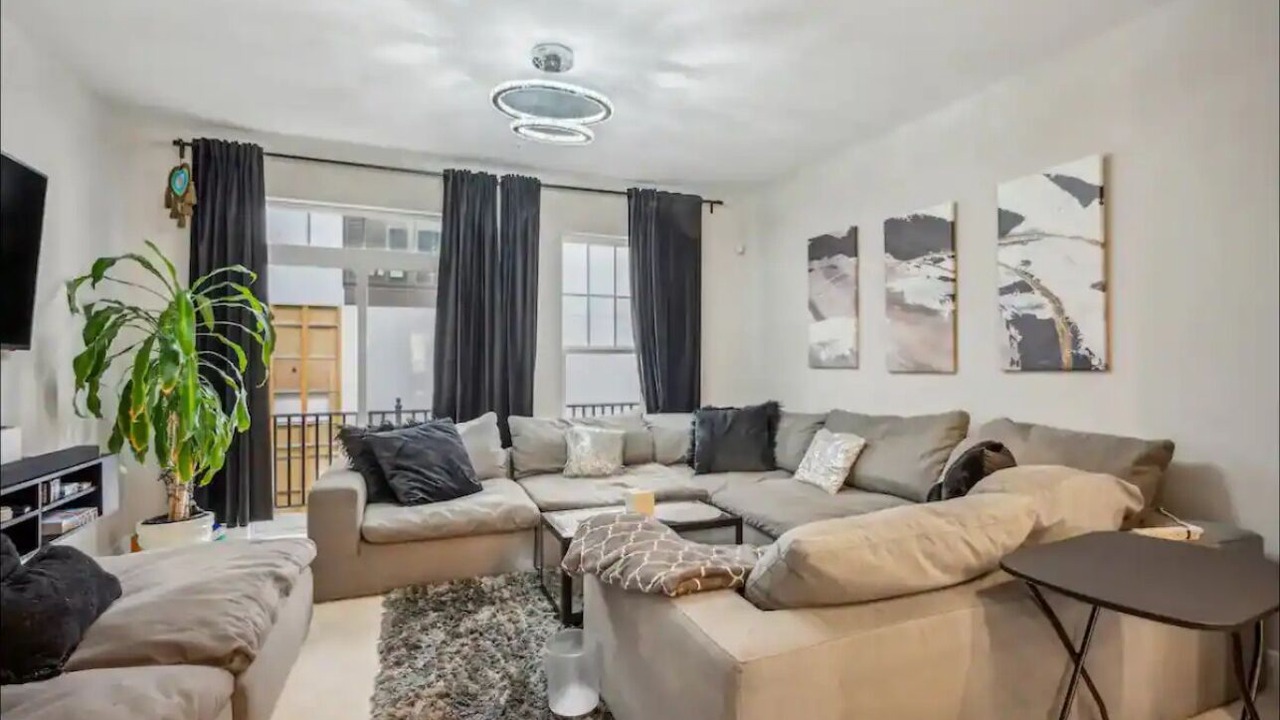 Photo of Livingroom in Central Northeast