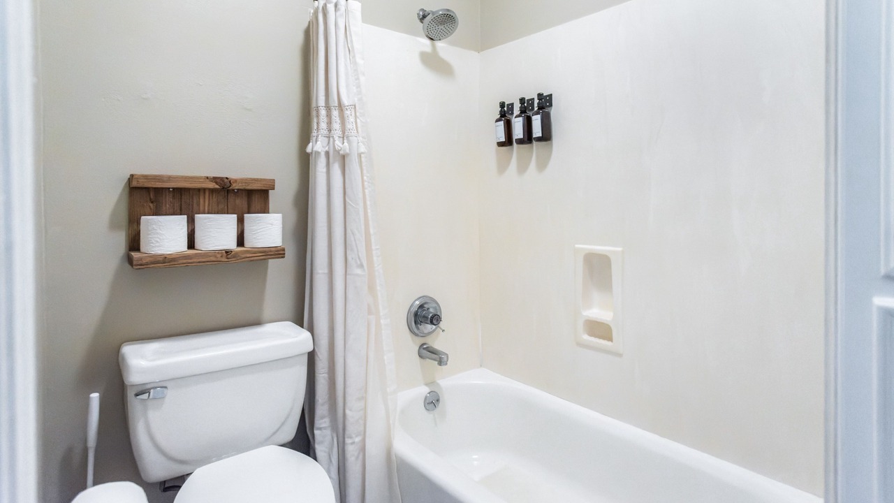 Photo of Bathroom in Port Vincent