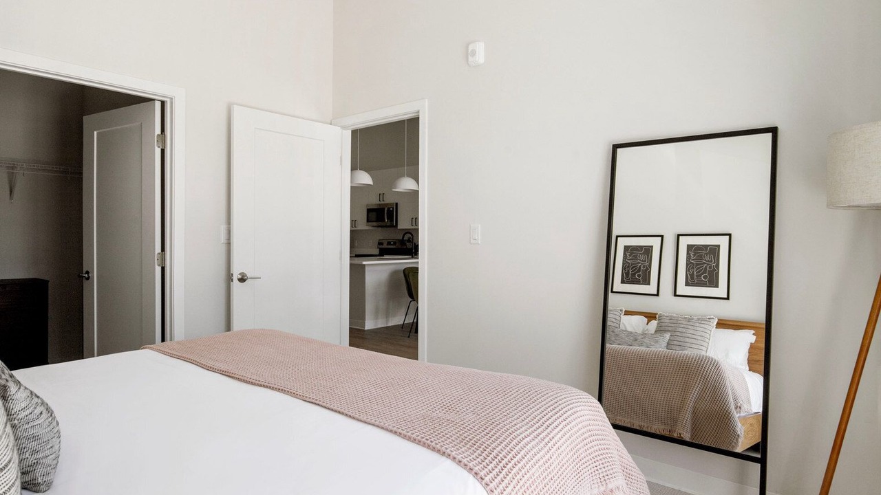 Photo of Bedroom in Lower Washington - Mount Hope