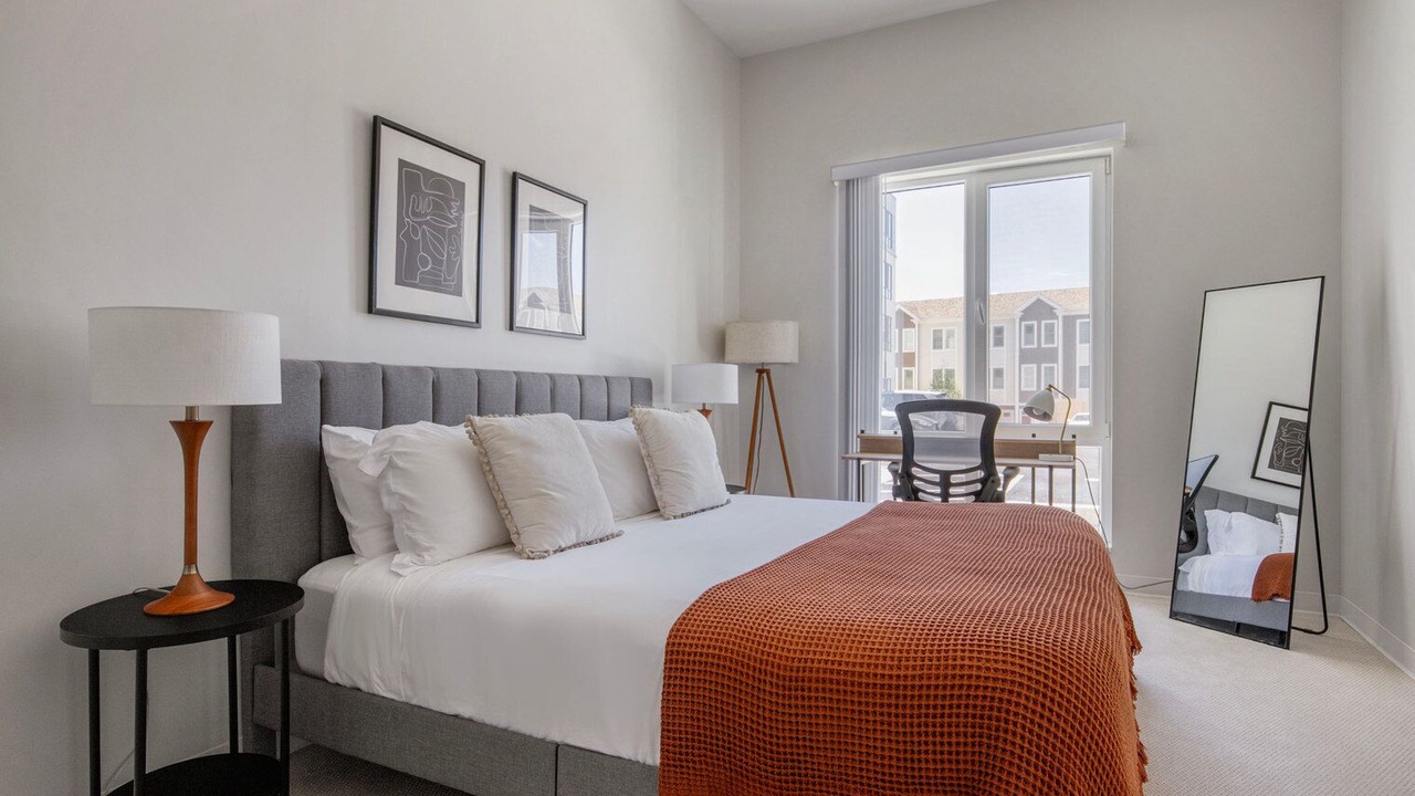 Photo of Bedroom in Lower Washington - Mount Hope