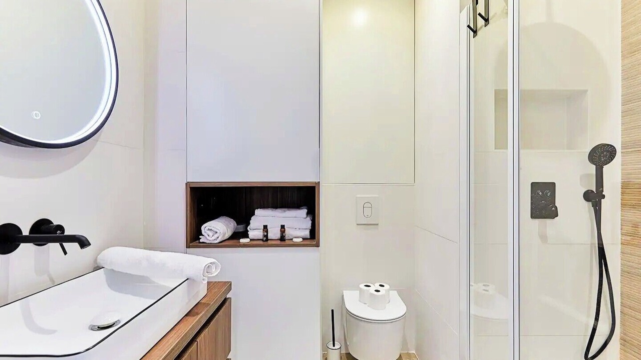 Photo of Bathroom in Quartier de la Plaine-de-Monceaux
