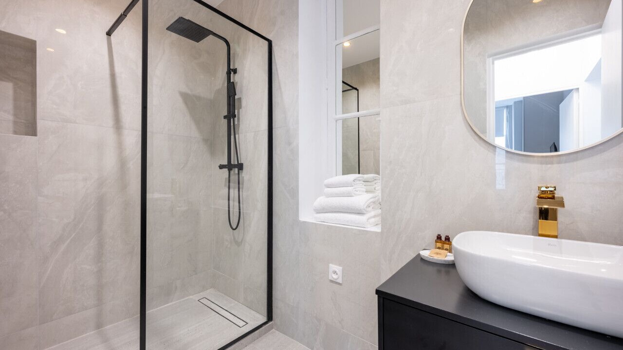 Photo of Bathroom in 15th Arrondissement