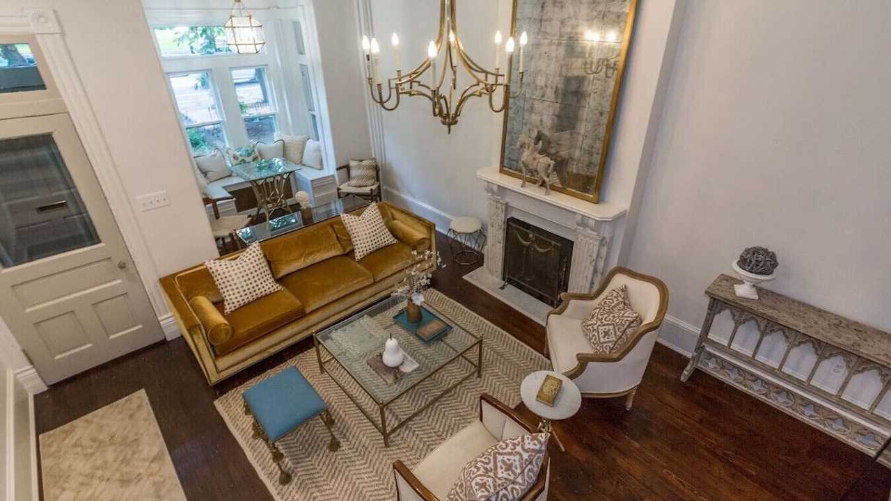 Photo of Livingroom in Capitol Hill