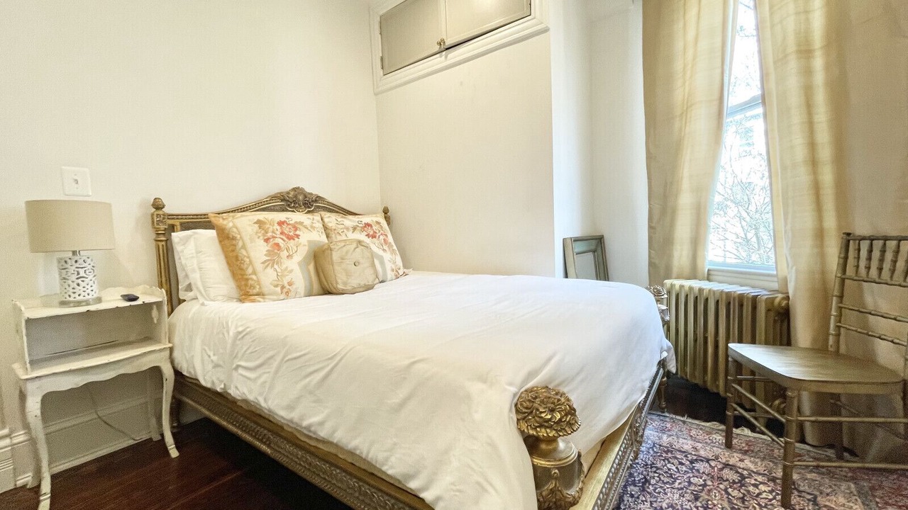 Photo of Bedroom in Capitol Hill