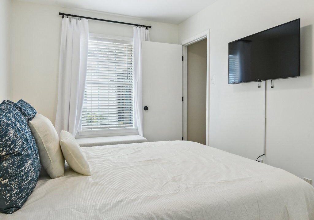 Photo of Bedroom in Gulfport