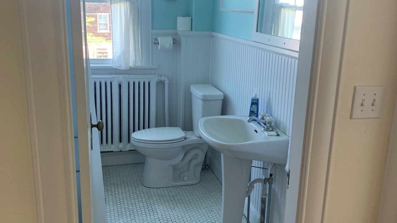 Photo of Bathroom in Top of the Hill