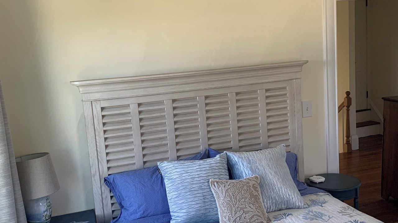 Photo of Bedroom in Top of the Hill