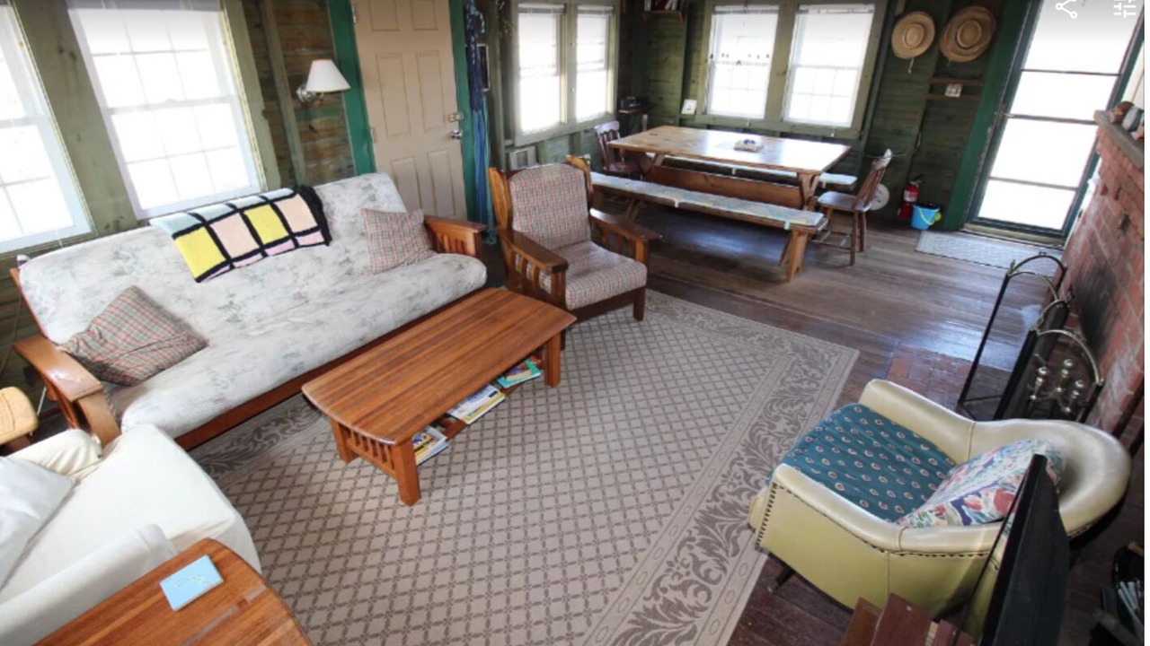 Photo of Livingroom in Dennis