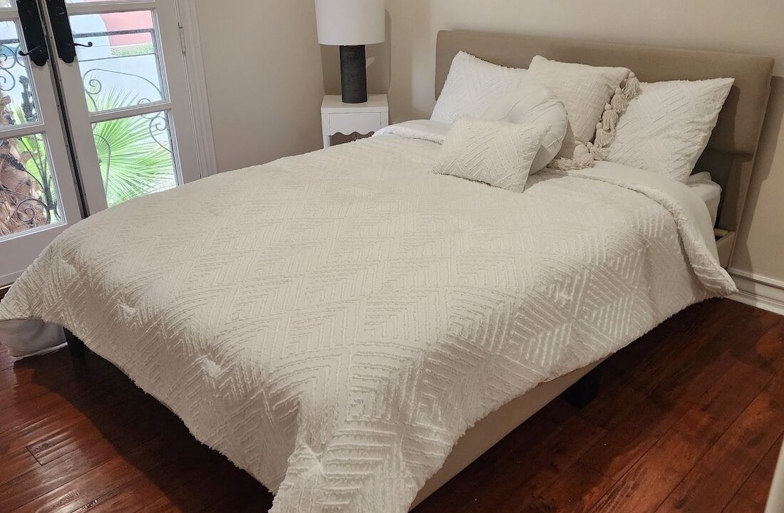 Photo of Bedroom in Beverly Hills
