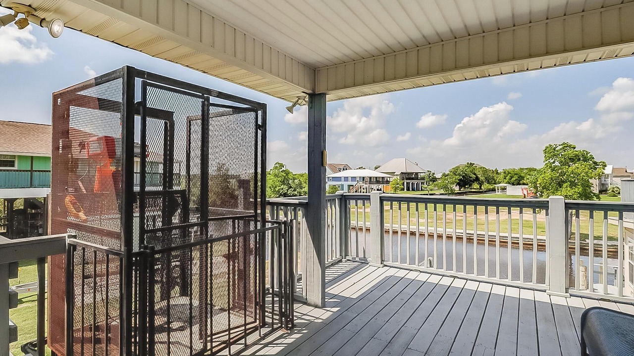 Photo of Patio Balcony in Shoreline Park