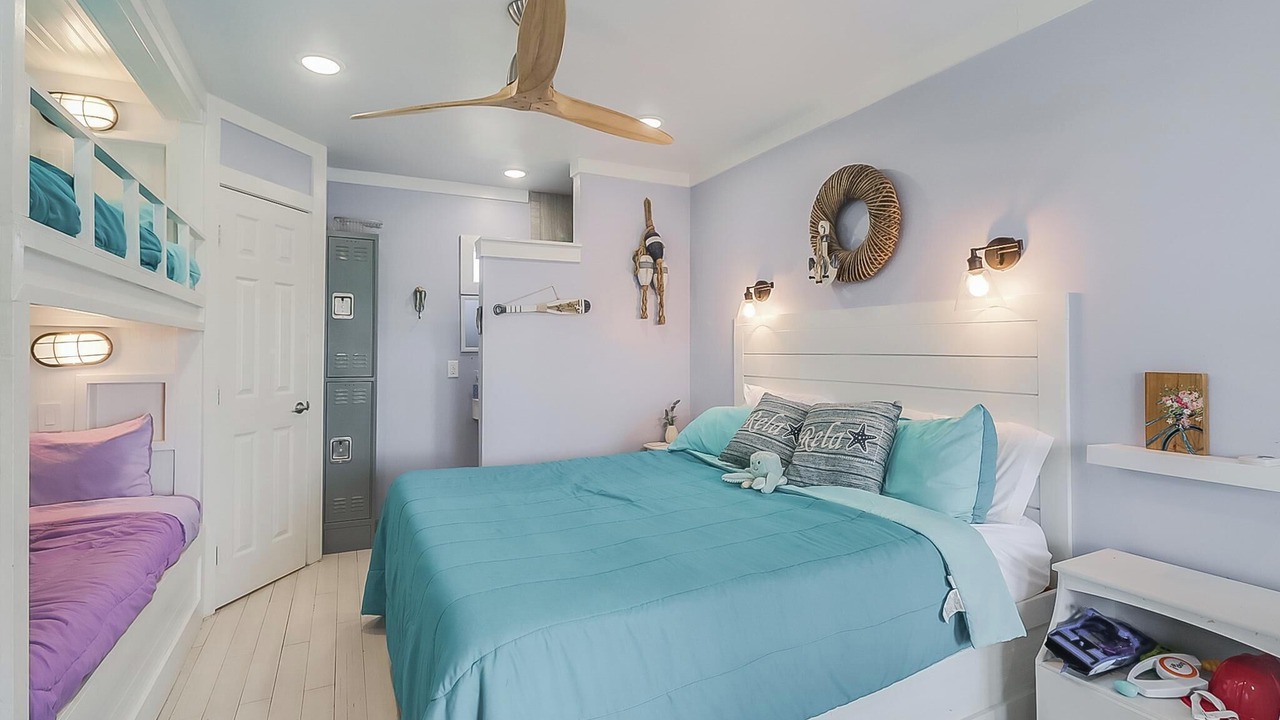 Photo of Bedroom in Shoreline Park